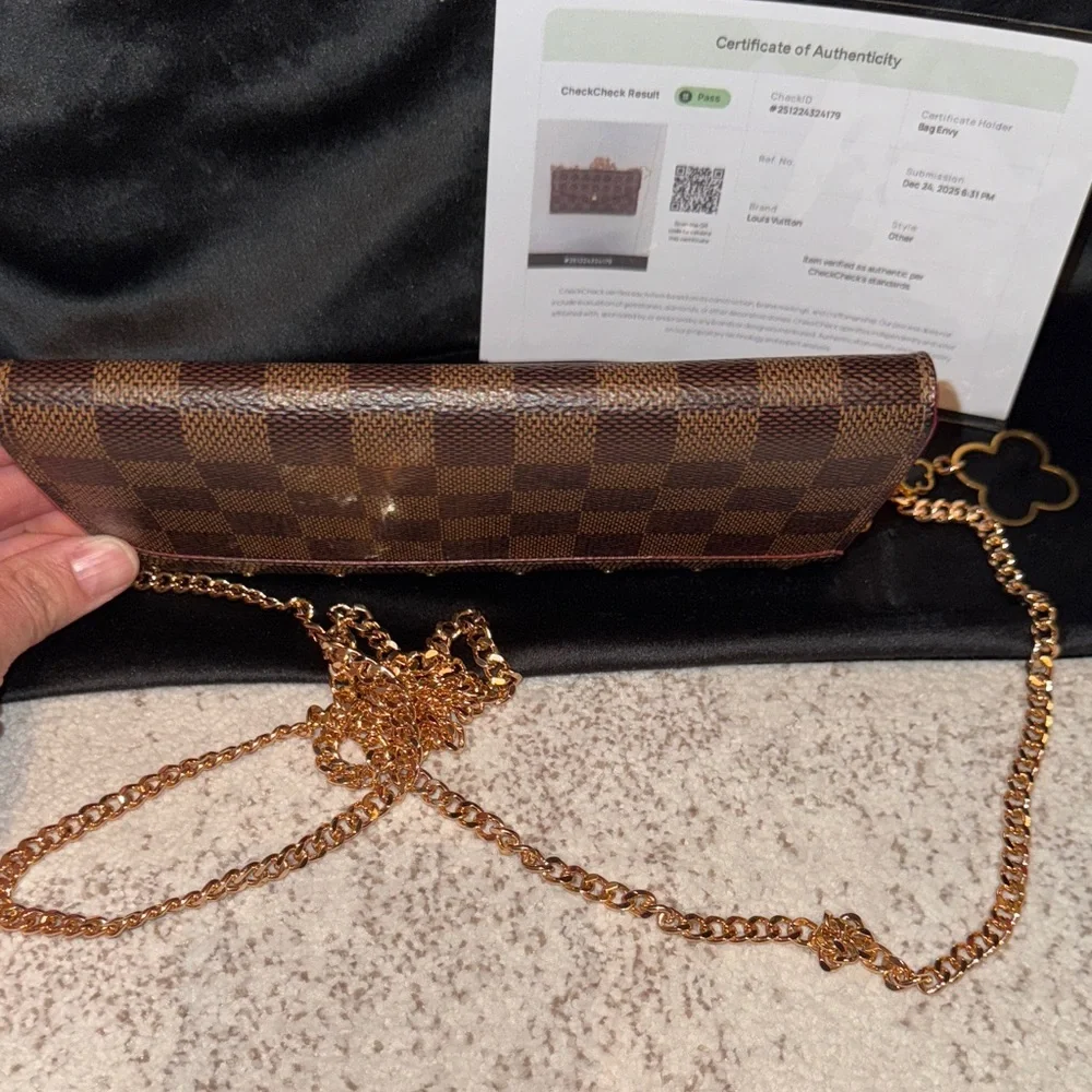 Louis Vuitton Brown Checkered Clutch with Gold Chain - Picture 4 of 5